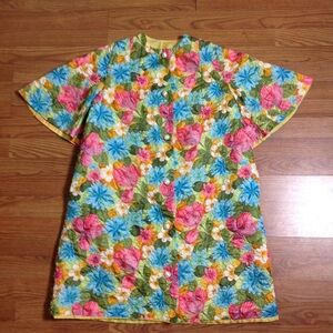 Vintage Women's Floral Mumu Jacket Bright Colorful Housecoat Lightweight